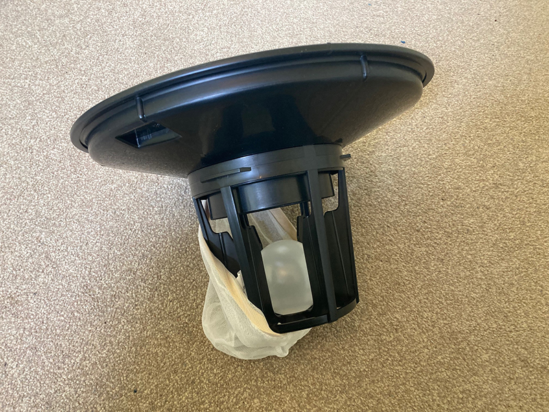 Henry Wash vacuum cleaner's wet filter with float valve