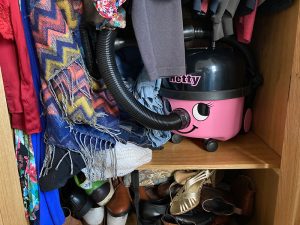 Hetty vacuum storage
